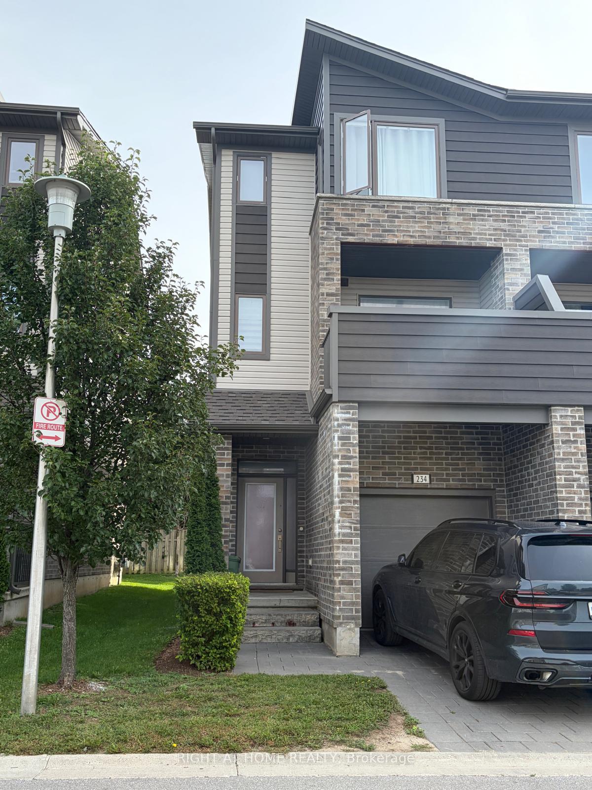 Photo of Unit 234, 1960 Dalmagarry Road