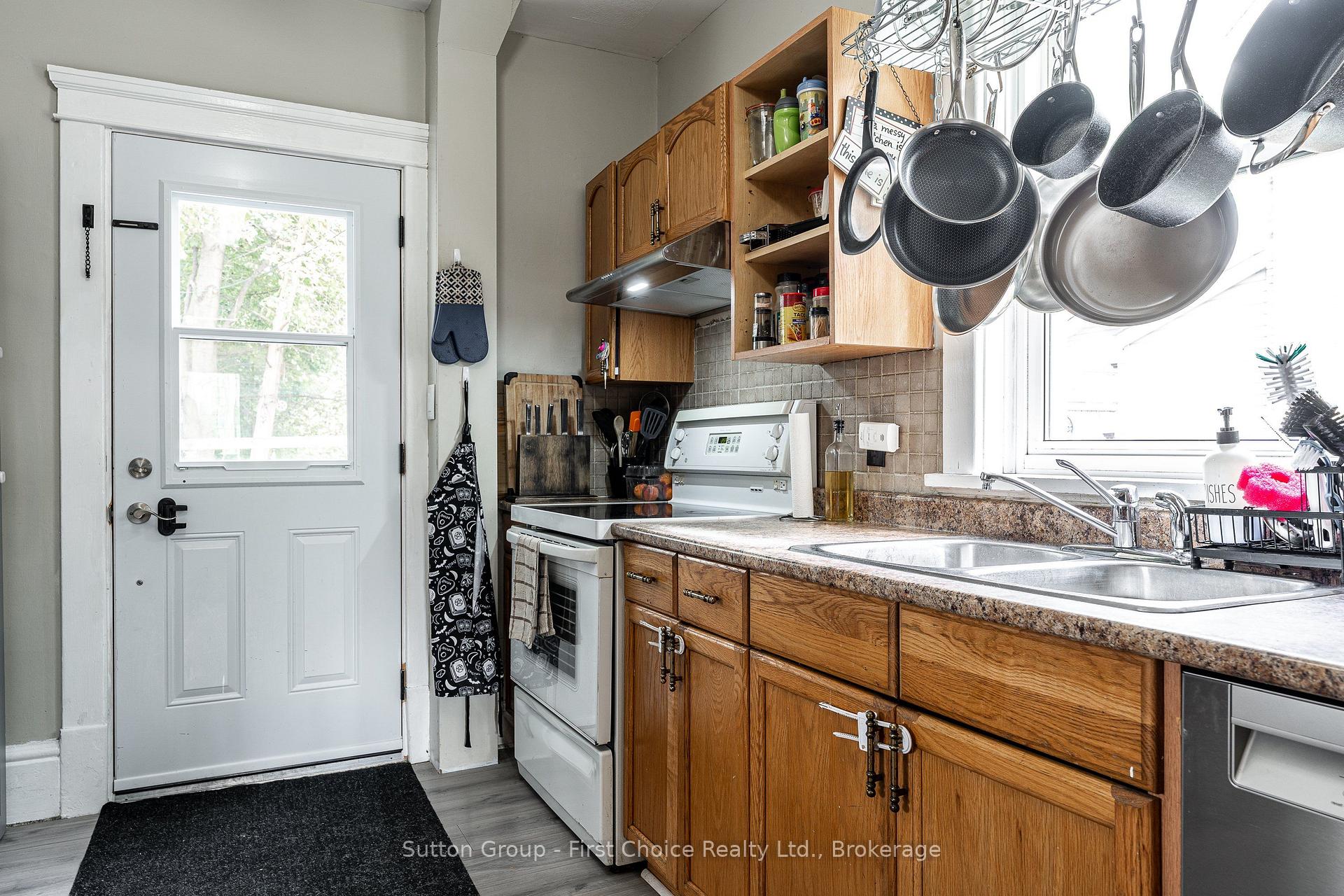 Photo 18 of 232 West Gore Street, Stratford — HOMEH