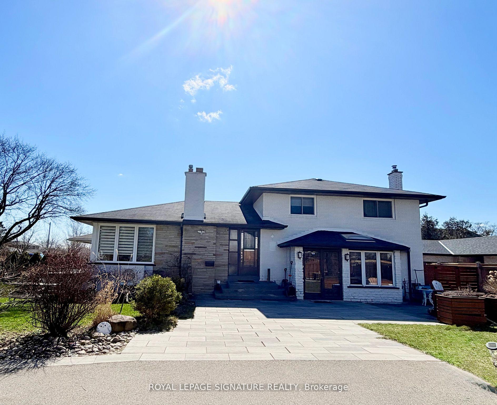 Photo 1 of 2263 Harcourt Crescent, Mississauga, Lakeview — HOMEH