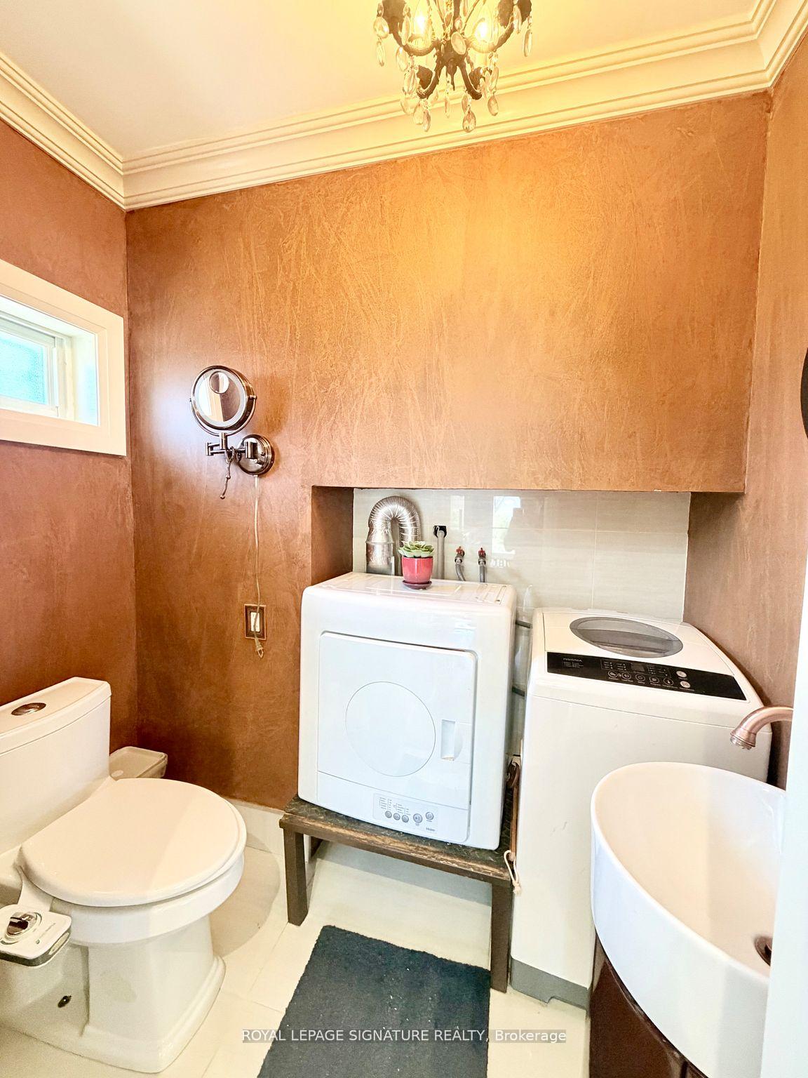 Photo 14 of 2263 Harcourt Crescent, Mississauga, Lakeview — HOMEH
