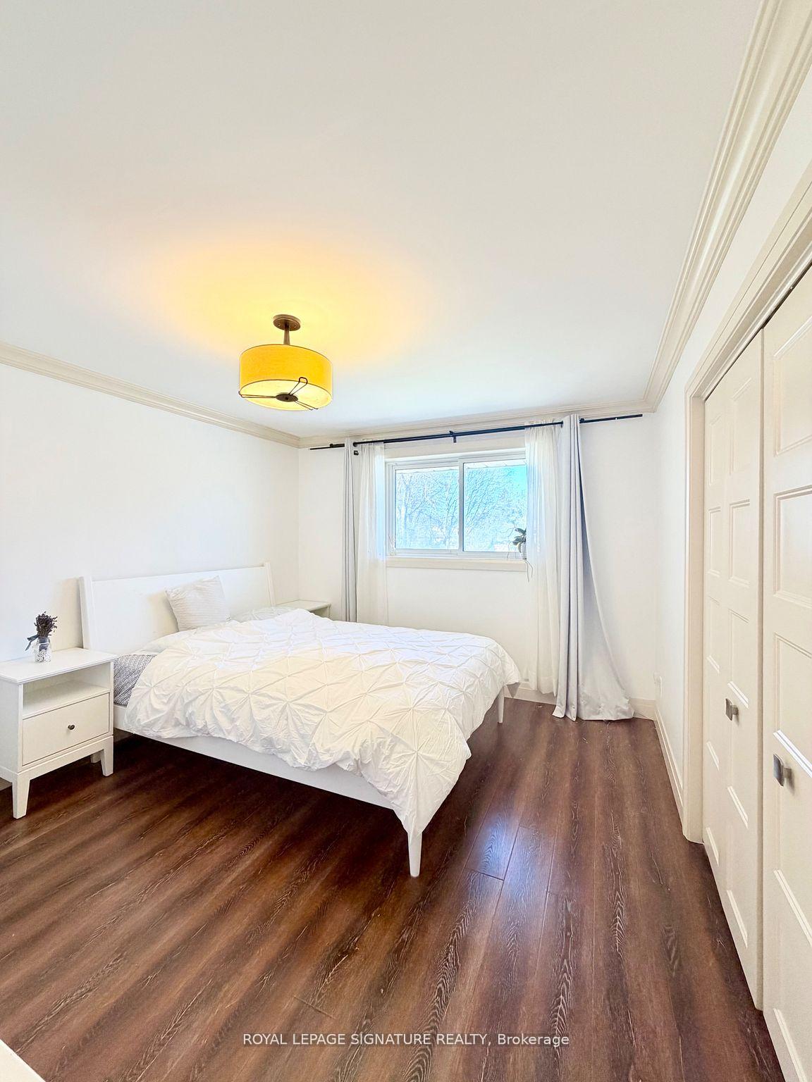 Photo 20 of 2263 Harcourt Crescent, Mississauga, Lakeview — HOMEH
