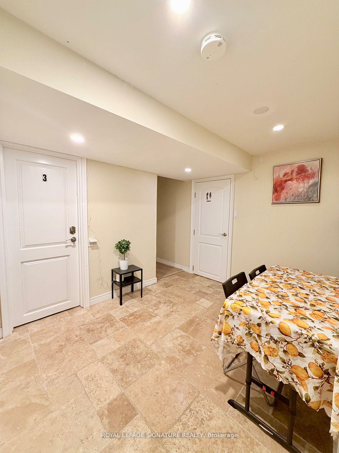Photo 35 of 2263 Harcourt Crescent, Mississauga, Lakeview — HOMEH