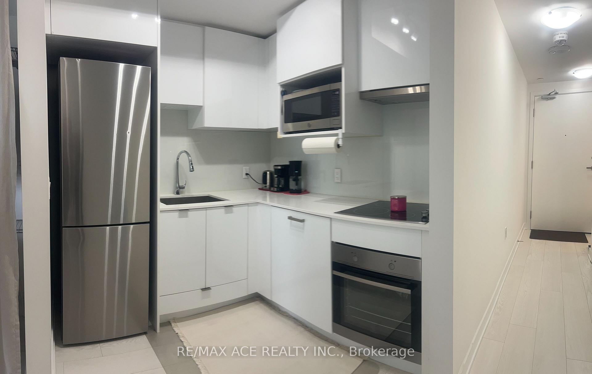 Photo 3 of Unit 2314, 195 Redpath Avenue, Toronto, Mount Pleasant West — HOMEH
