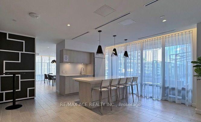 Photo 10 of Unit 2314, 195 Redpath Avenue, Toronto, Mount Pleasant West — HOMEH