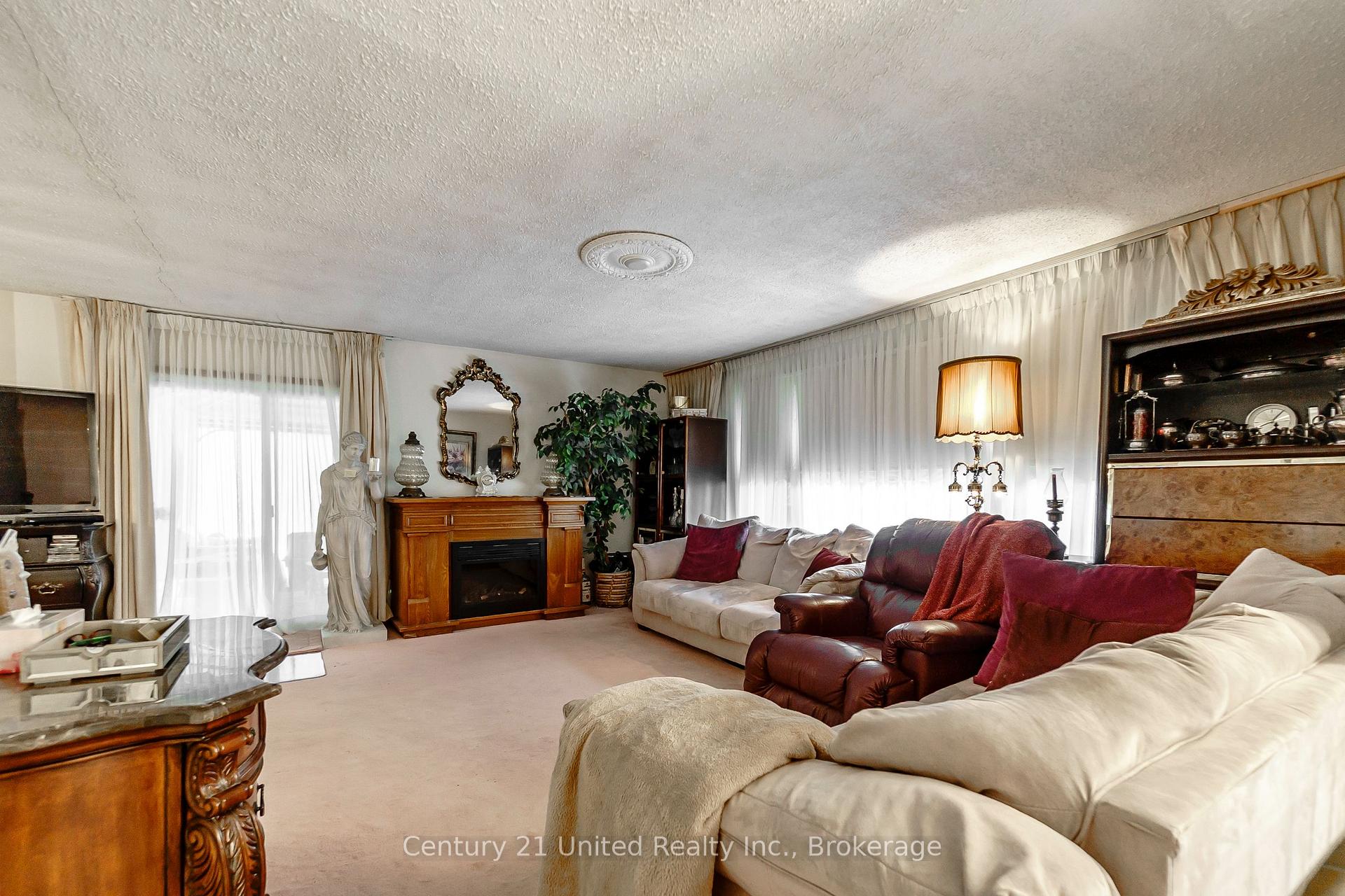 Photo 3 of 2085 Springwood Road, Peterborough, Monaghan Ward 2 — HOMEH