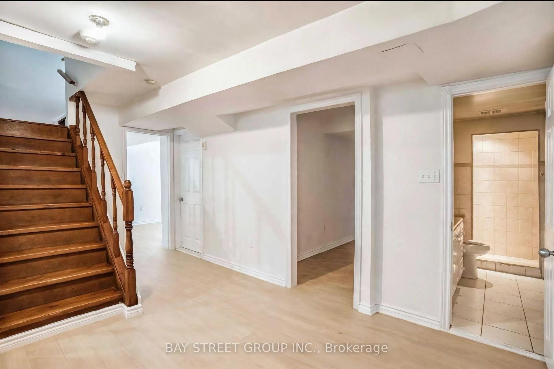Photo 13 of 43 Avenida Street, Markham, Middlefield — HOMEH