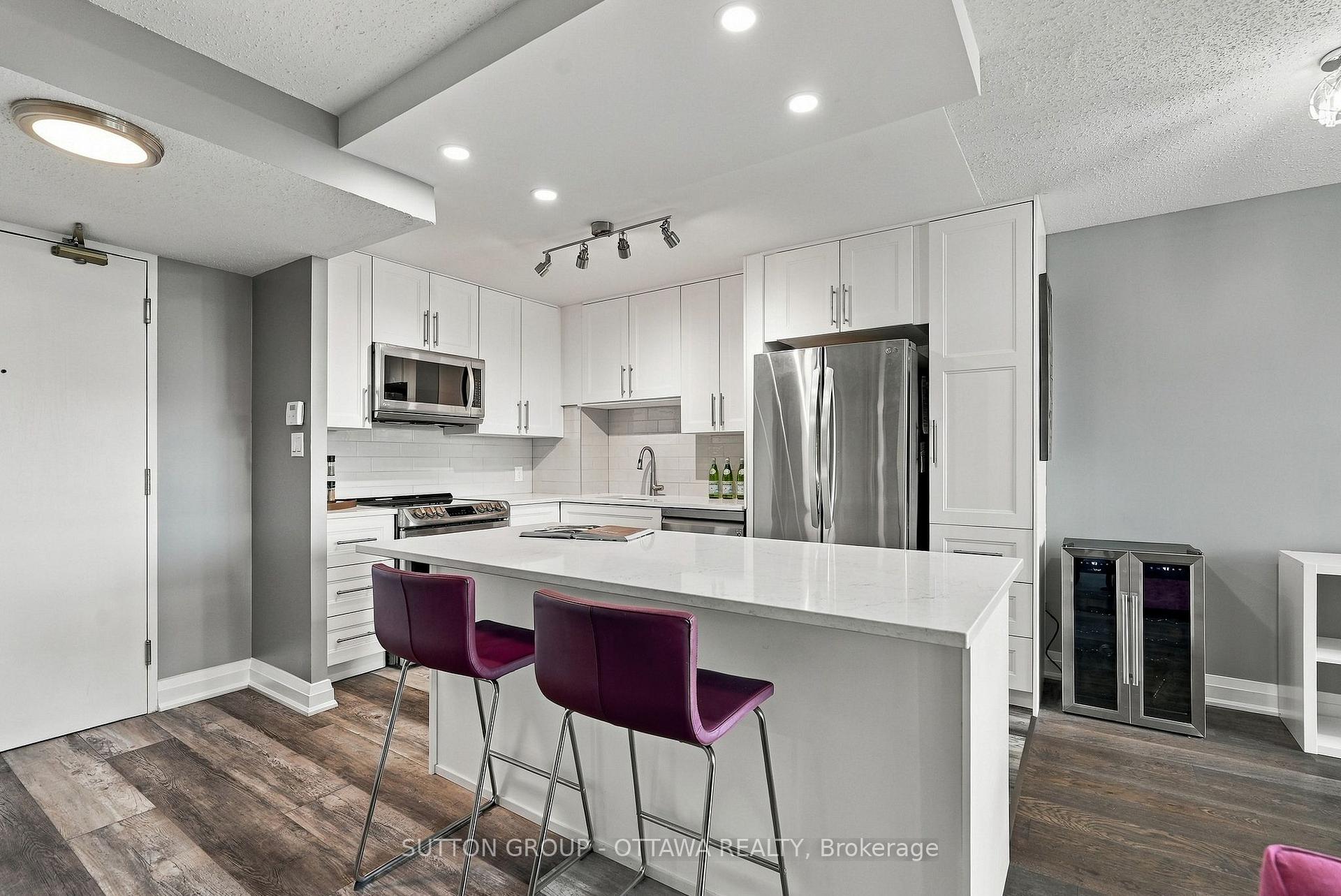 Photo 12 of Unit 1002, 2871 Richmond Road, Ottawa, Britannia Heights — HOMEH
