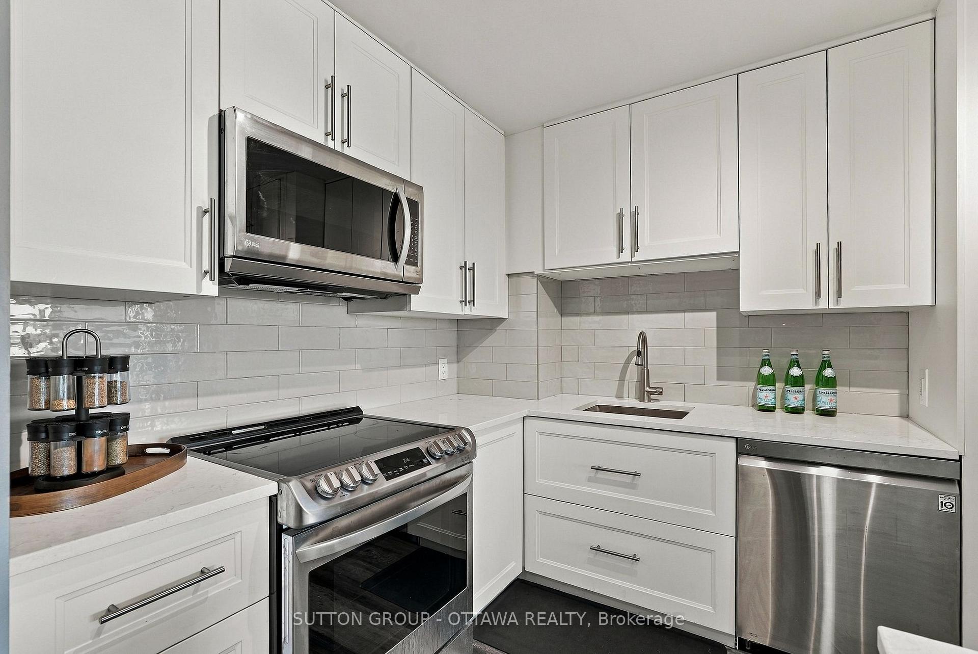 Photo 13 of Unit 1002, 2871 Richmond Road, Ottawa, Britannia Heights — HOMEH