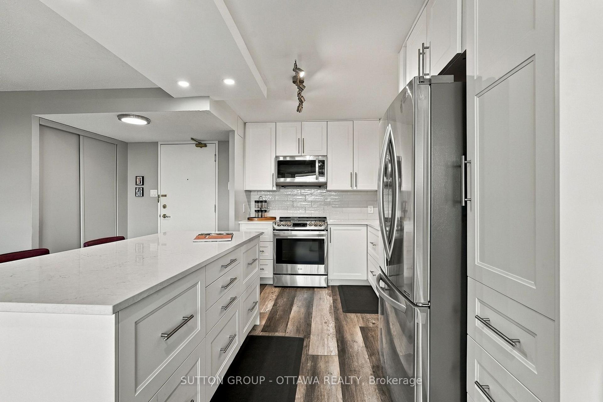 Photo 15 of Unit 1002, 2871 Richmond Road, Ottawa, Britannia Heights — HOMEH