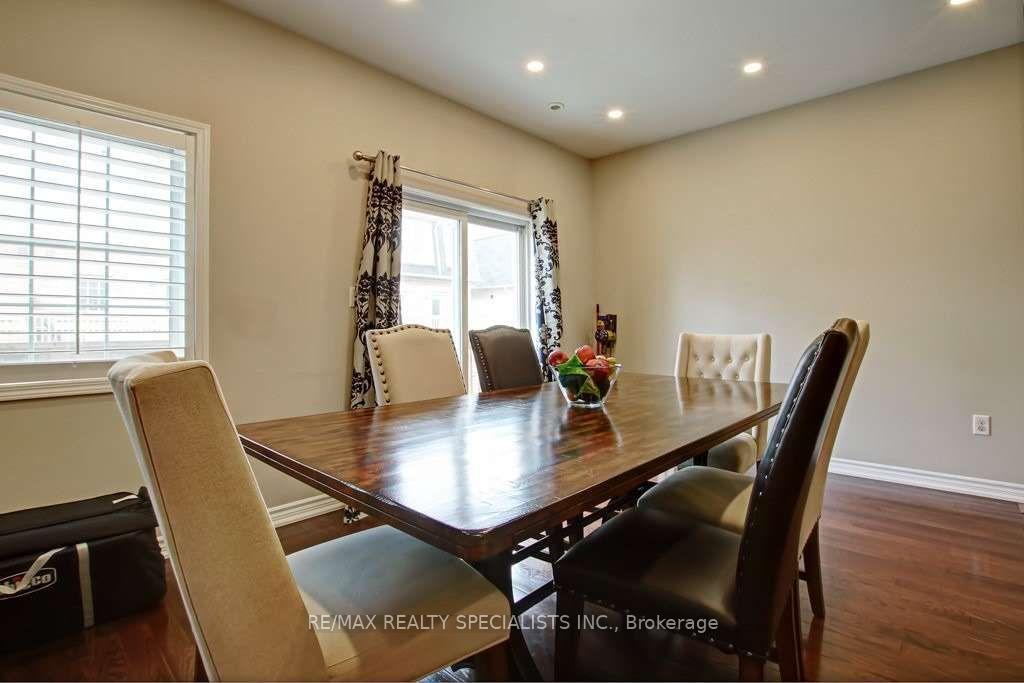 Photo 9 of Unit 4, 1117 Haig Boulevard, Mississauga, Lakeview — HOMEH