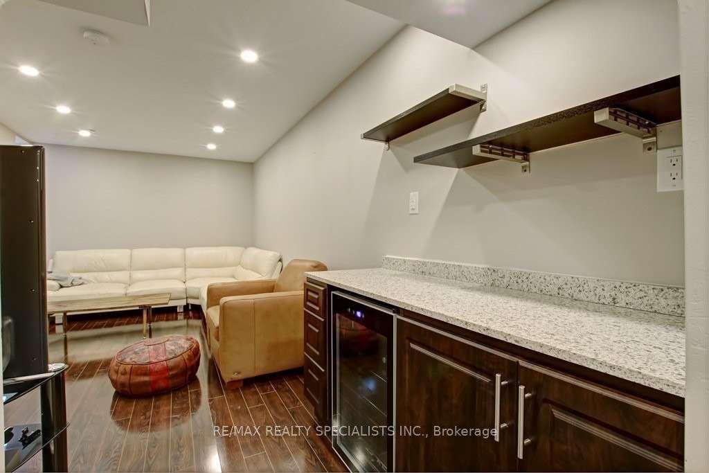 Photo 15 of Unit 4, 1117 Haig Boulevard, Mississauga, Lakeview — HOMEH