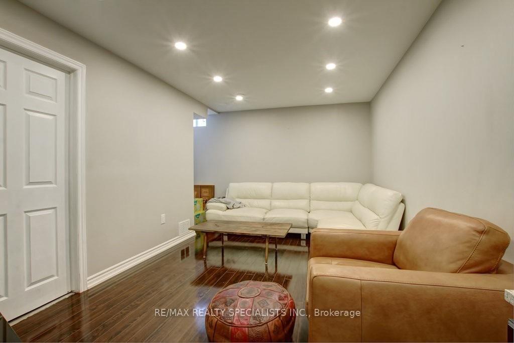 Photo 16 of Unit 4, 1117 Haig Boulevard, Mississauga, Lakeview — HOMEH