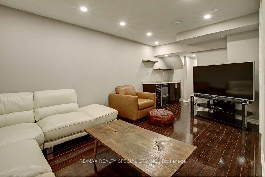 Photo 18 of Unit 4, 1117 Haig Boulevard, Mississauga, Lakeview — HOMEH