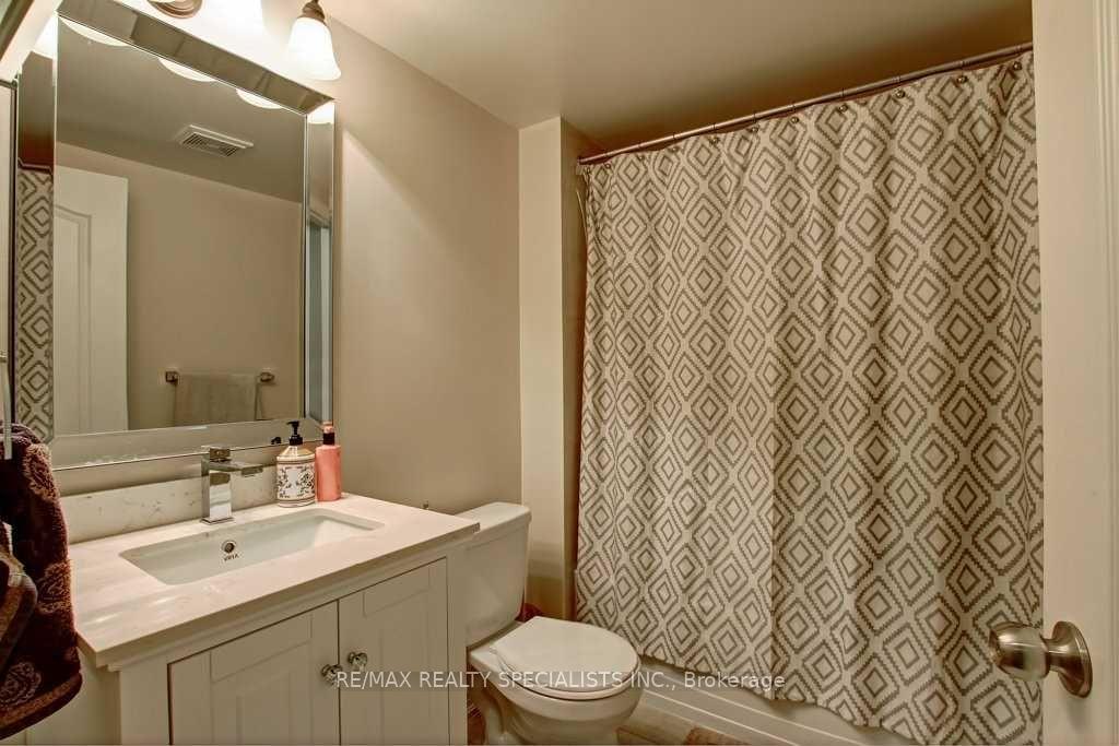Photo 19 of Unit 4, 1117 Haig Boulevard, Mississauga, Lakeview — HOMEH