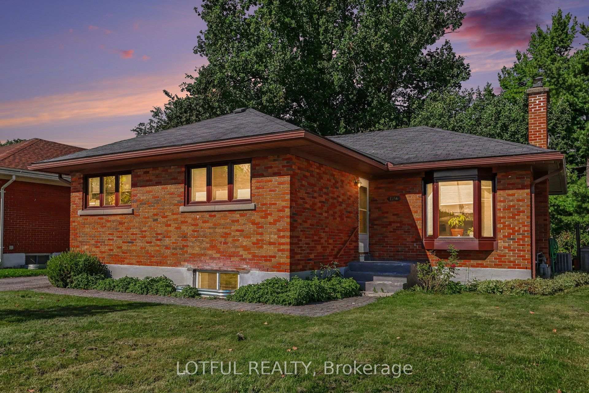 Photo 1 of Unit B, 1256 Field Street, Ottawa, Bel Air Park — HOMEH