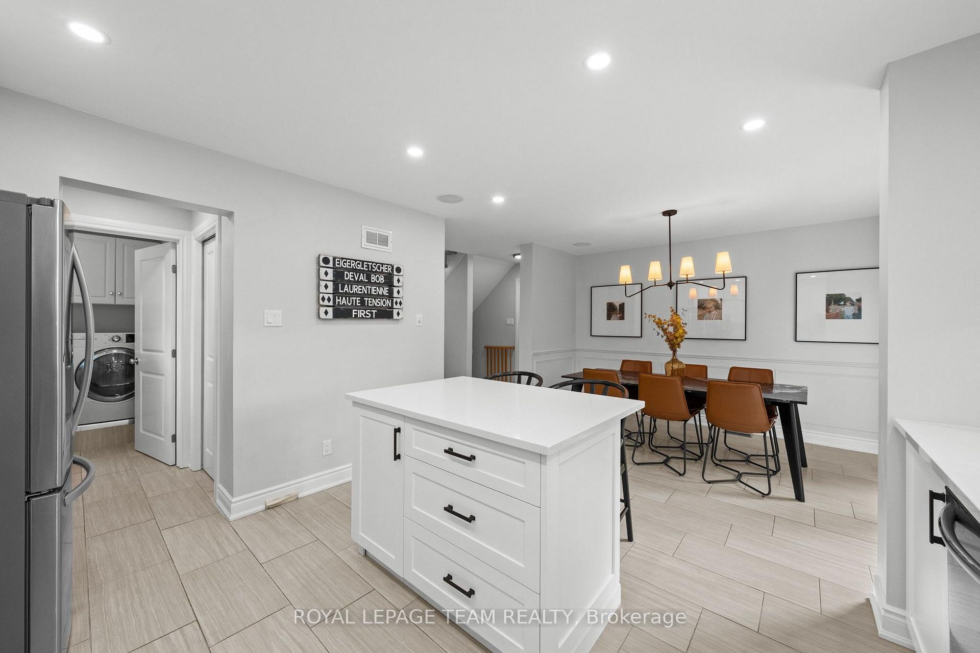 Photo 10 of 4 Francis Street, Carleton Place, Carleton Place — HOMEH