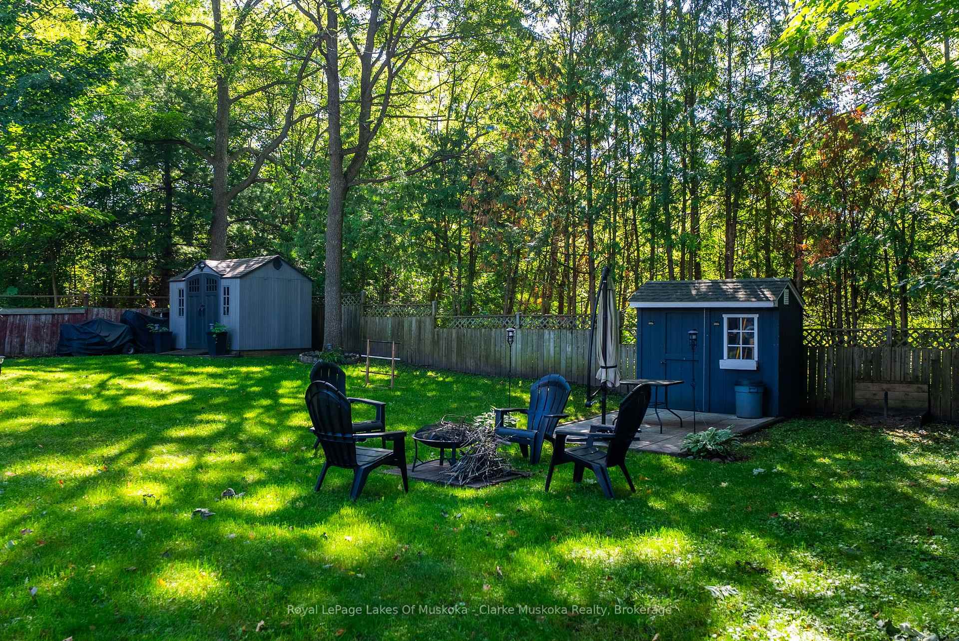Photo 2 of 251 James Street W, Gravenhurst, Muskoka (S) — HOMEH