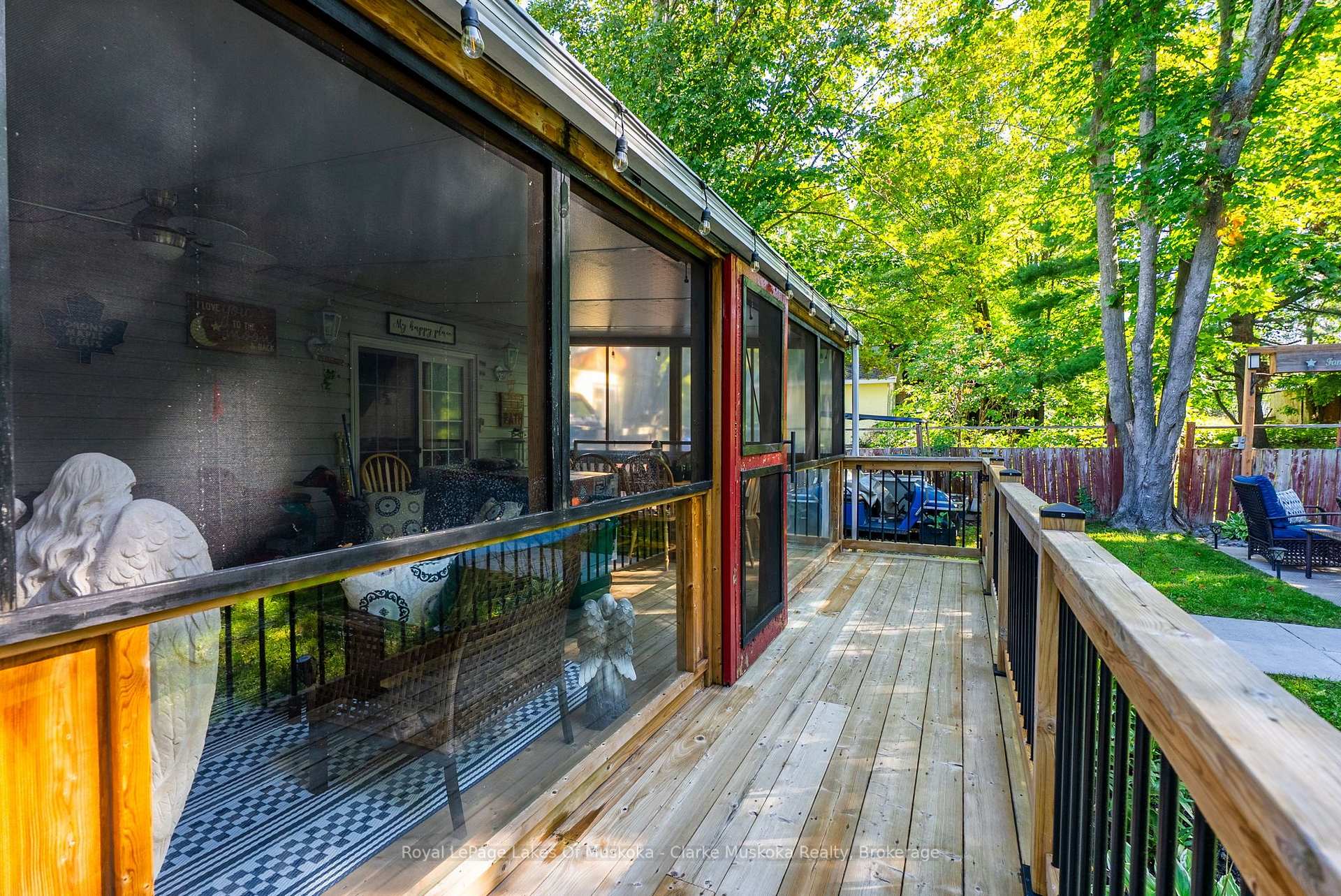 Photo 4 of 251 James Street W, Gravenhurst, Muskoka (S) — HOMEH