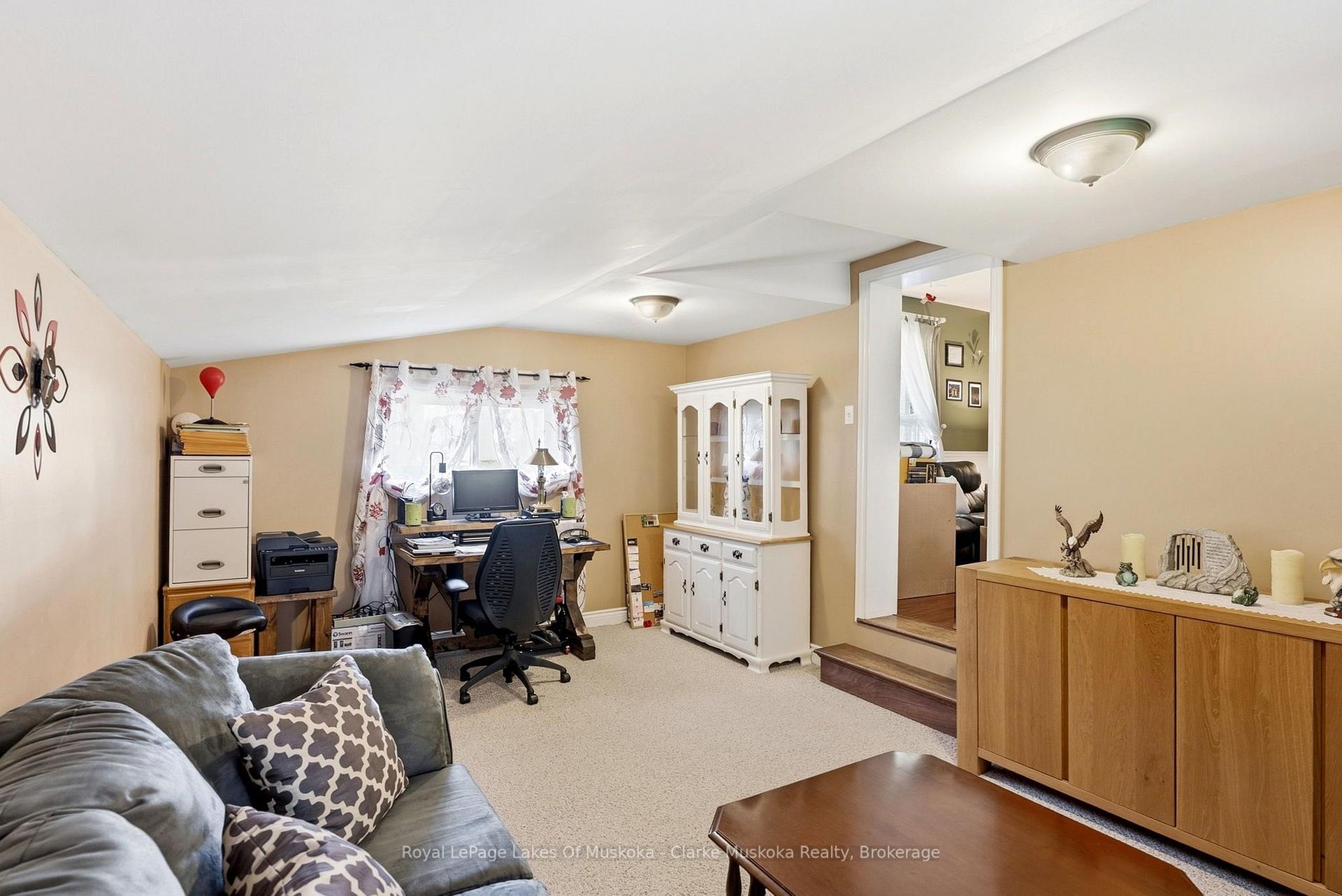 Photo 10 of 251 James Street W, Gravenhurst, Muskoka (S) — HOMEH