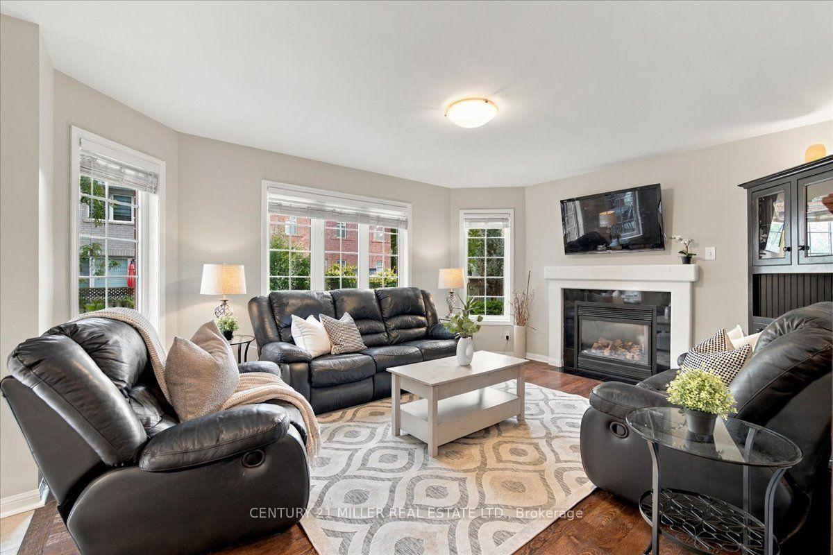 Photo 6 of 2305 Kirkhill Place, Oakville, Bronte Creek — HOMEH