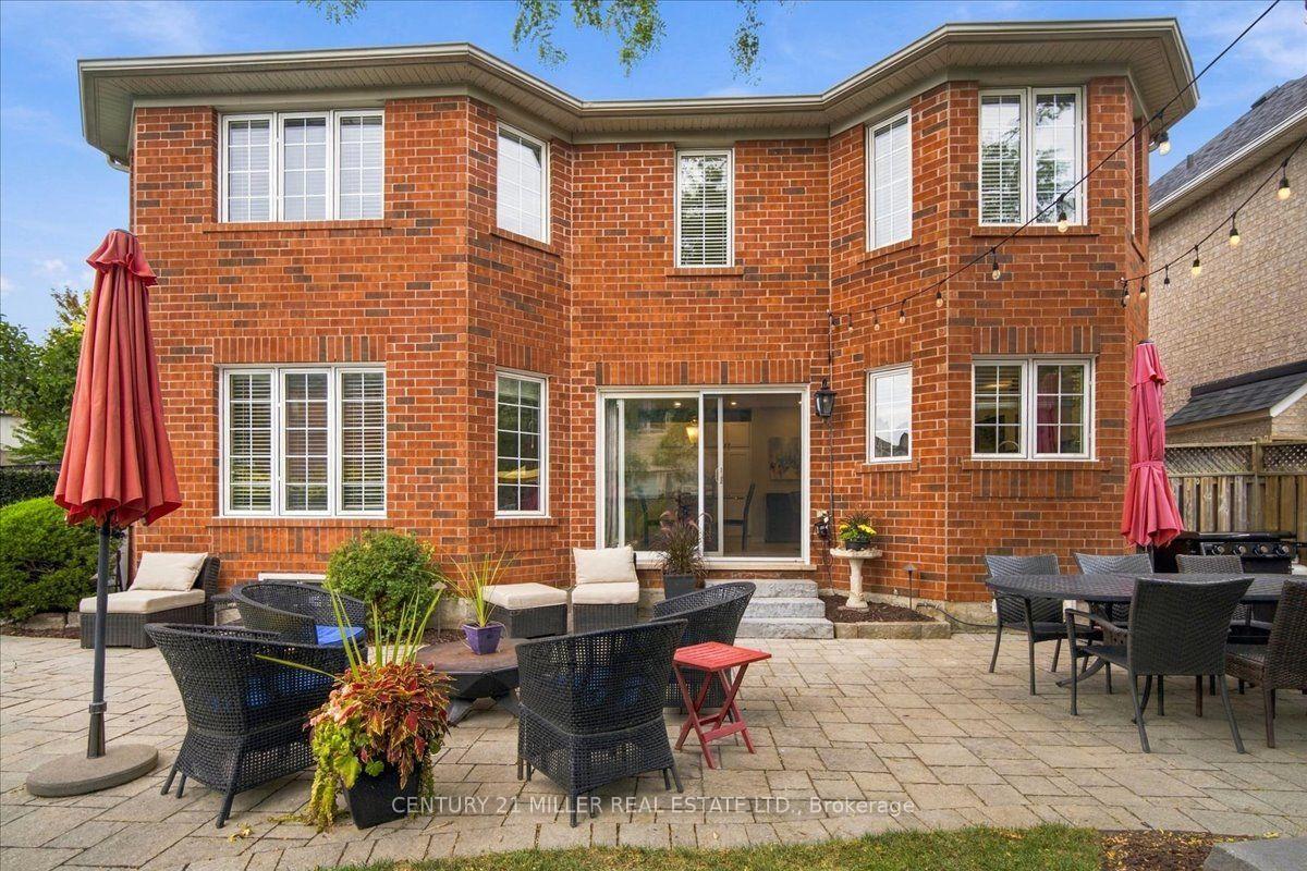 Photo 15 of 2305 Kirkhill Place, Oakville, Bronte Creek — HOMEH