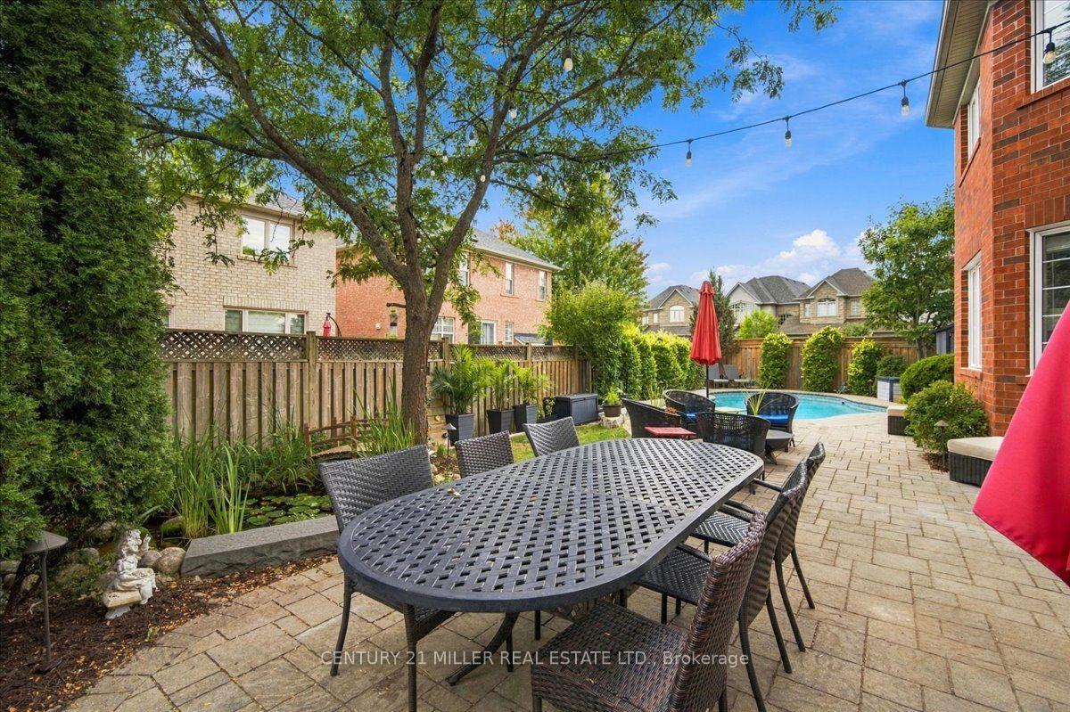 Photo 16 of 2305 Kirkhill Place, Oakville, Bronte Creek — HOMEH