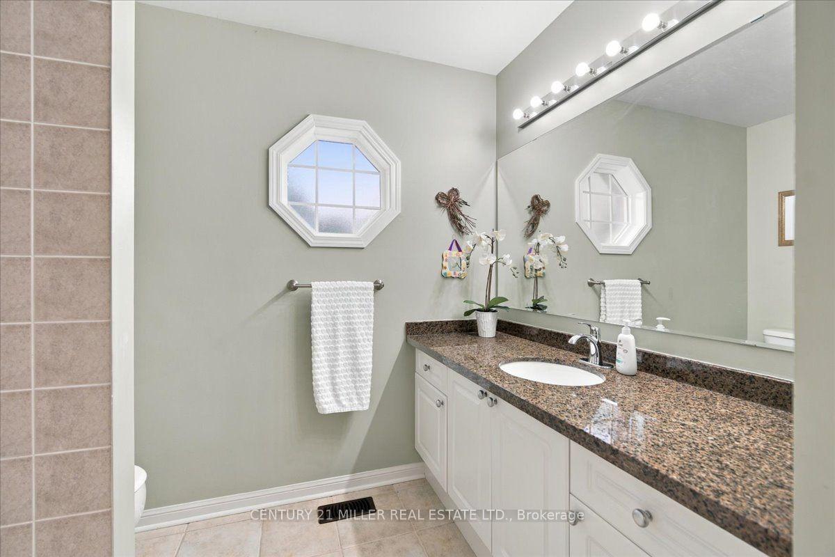 Photo 25 of 2305 Kirkhill Place, Oakville, Bronte Creek — HOMEH