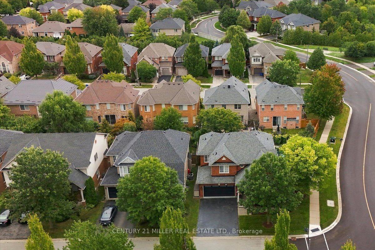 Photo 35 of 2305 Kirkhill Place, Oakville, Bronte Creek — HOMEH