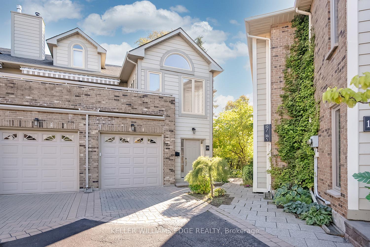Photo 2 of Unit 19, 3230 New Street, Burlington, Roseland — HOMEH