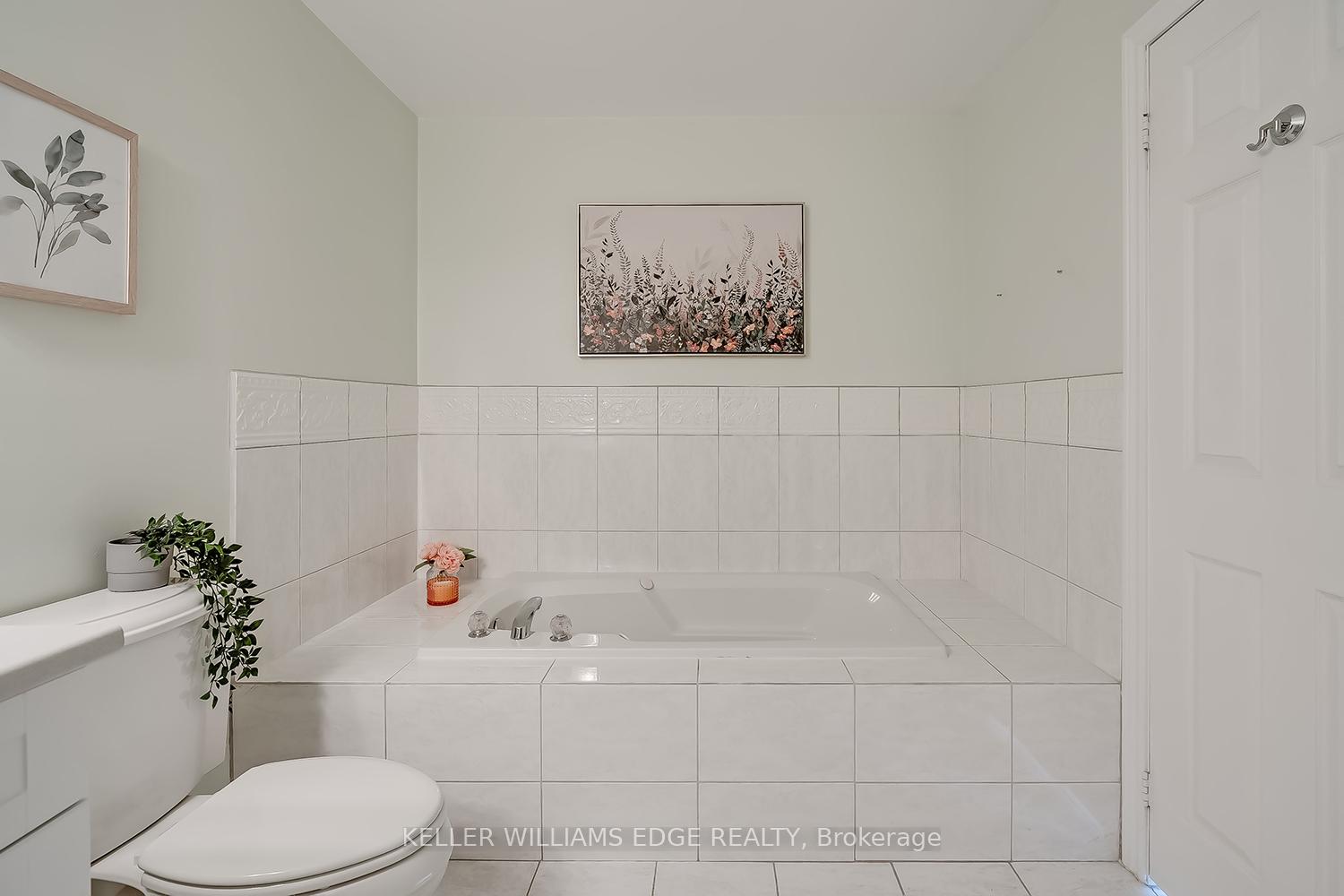 Photo 31 of Unit 19, 3230 New Street, Burlington, Roseland — HOMEH