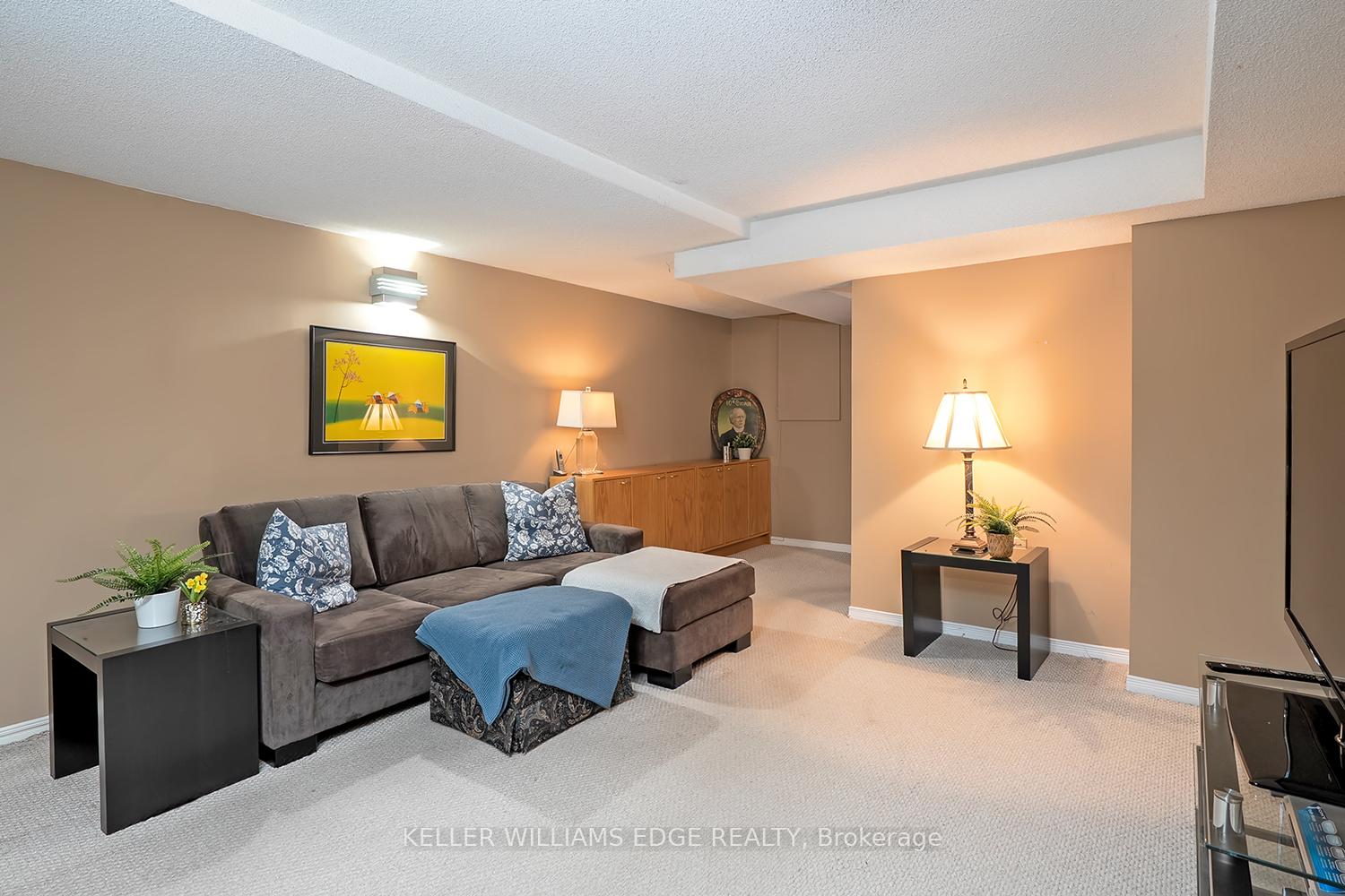Photo 35 of Unit 19, 3230 New Street, Burlington, Roseland — HOMEH