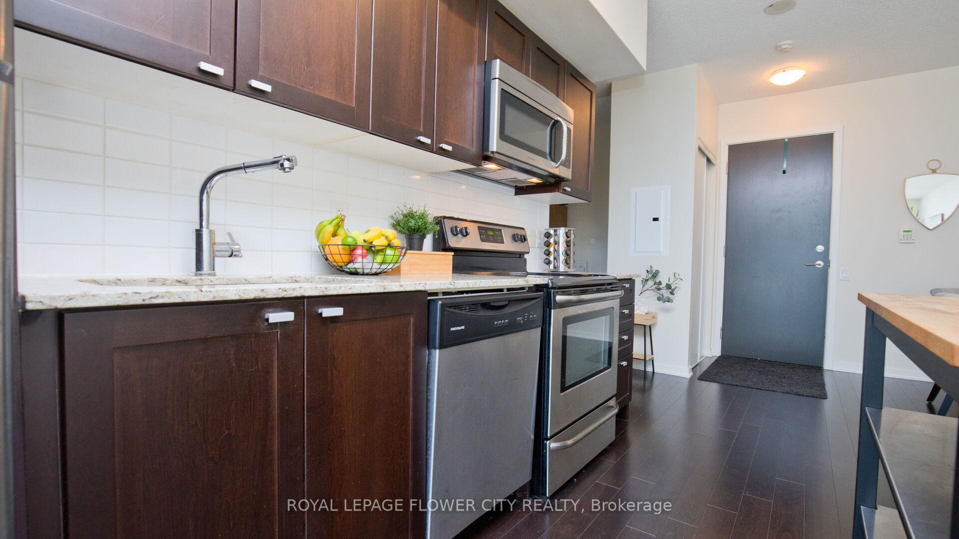 Photo 30 of Unit 415, 105 The Queensway Avenue, Toronto, High Park-Swansea — HOMEH