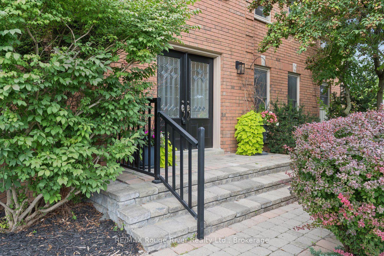Photo 4 of 1 Gowan Drive, Whitby, Lynde Creek — HOMEH