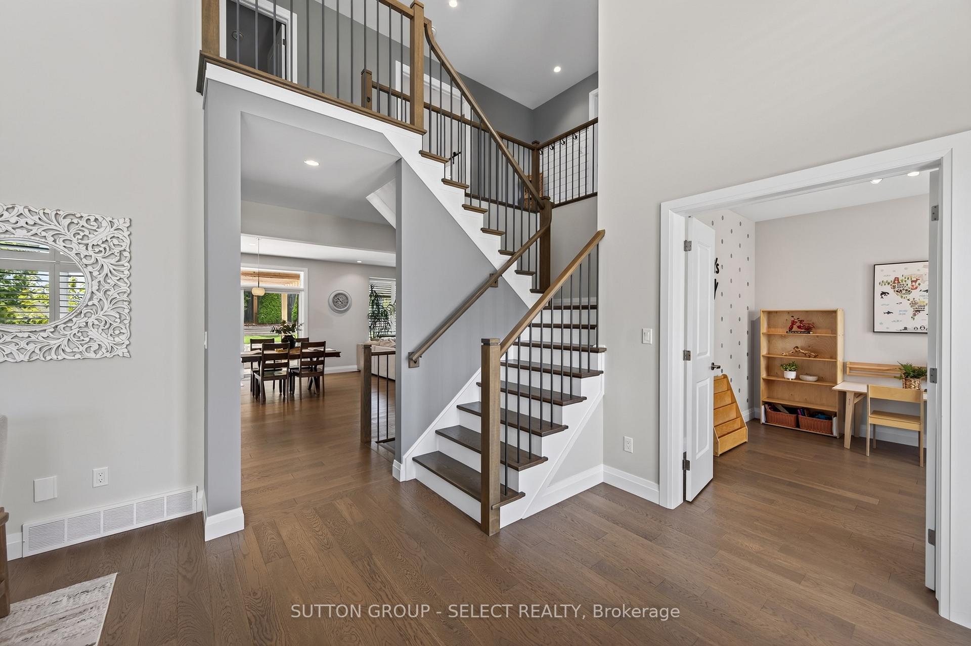 Photo 11 of 216 Martin Drive, Middlesex Centre, Ilderton — HOMEH