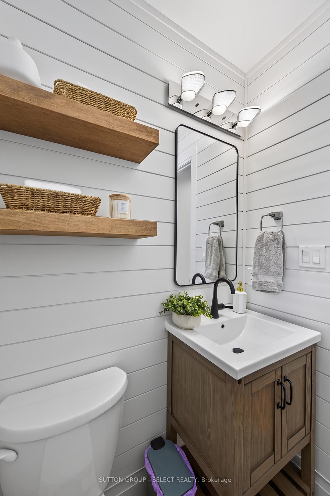Photo 23 of 216 Martin Drive, Middlesex Centre, Ilderton — HOMEH