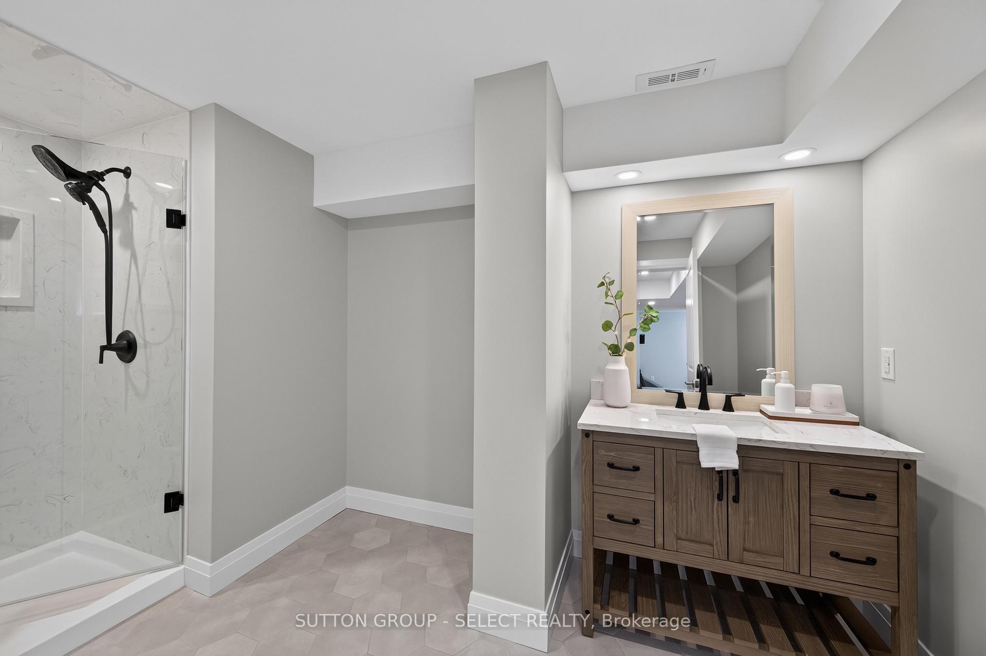 Photo 38 of 216 Martin Drive, Middlesex Centre, Ilderton — HOMEH
