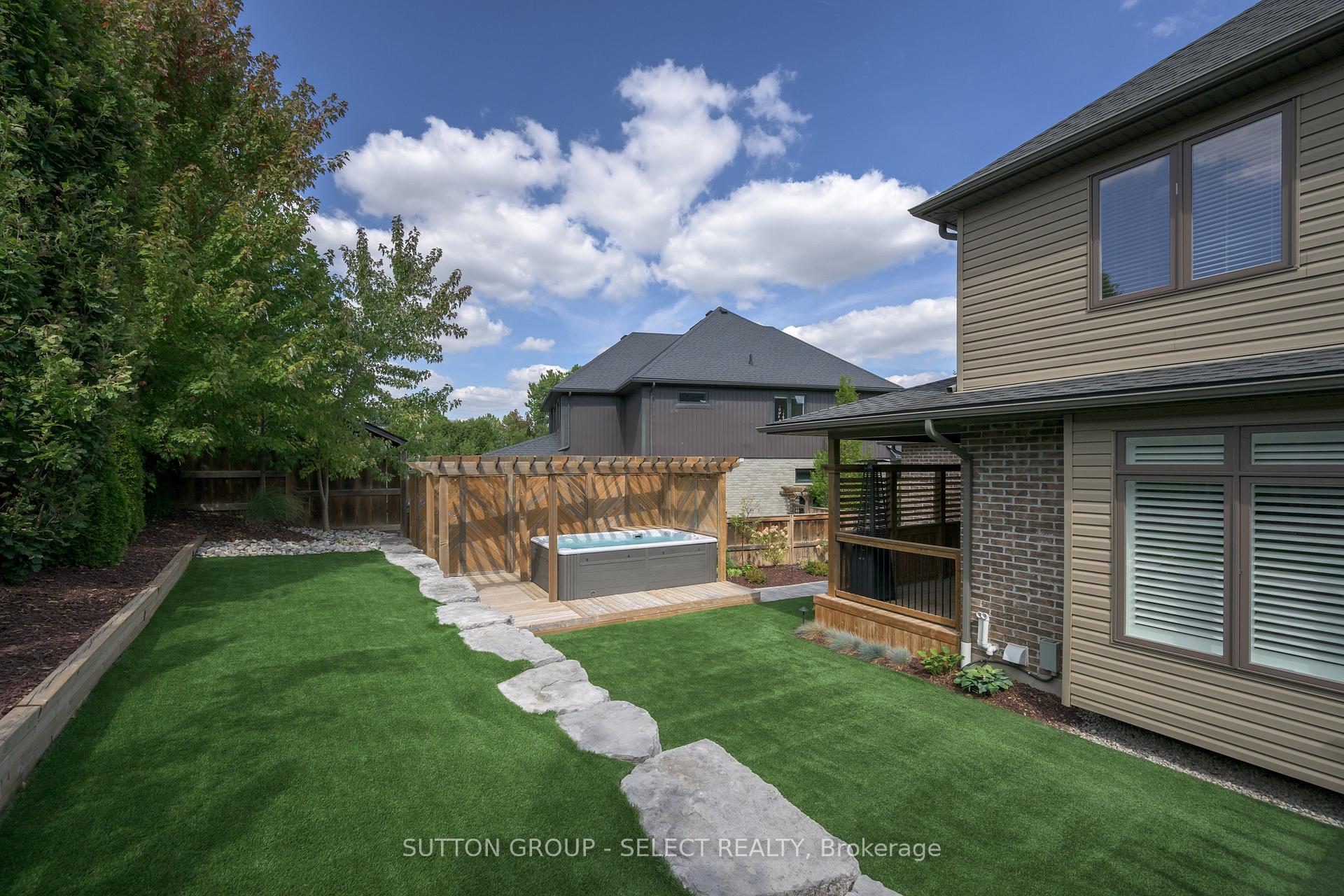 Photo 42 of 216 Martin Drive, Middlesex Centre, Ilderton — HOMEH