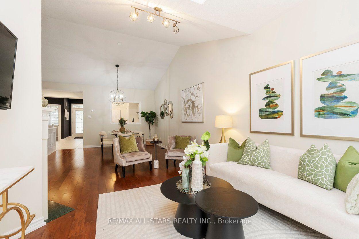 Photo 11 of 22 Sandpiper Key Way, Markham, Greensborough — HOMEH
