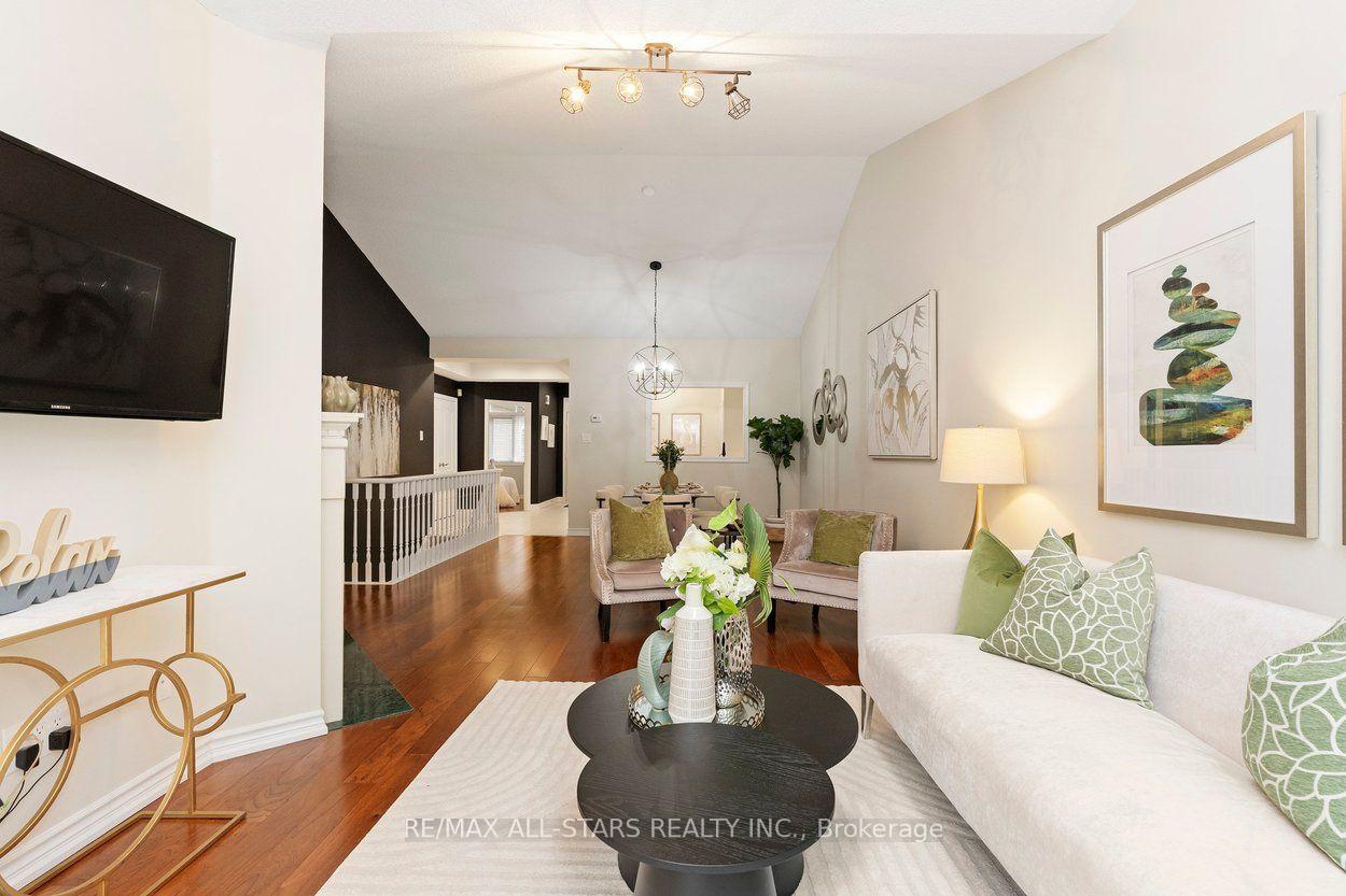 Photo 12 of 22 Sandpiper Key Way, Markham, Greensborough — HOMEH