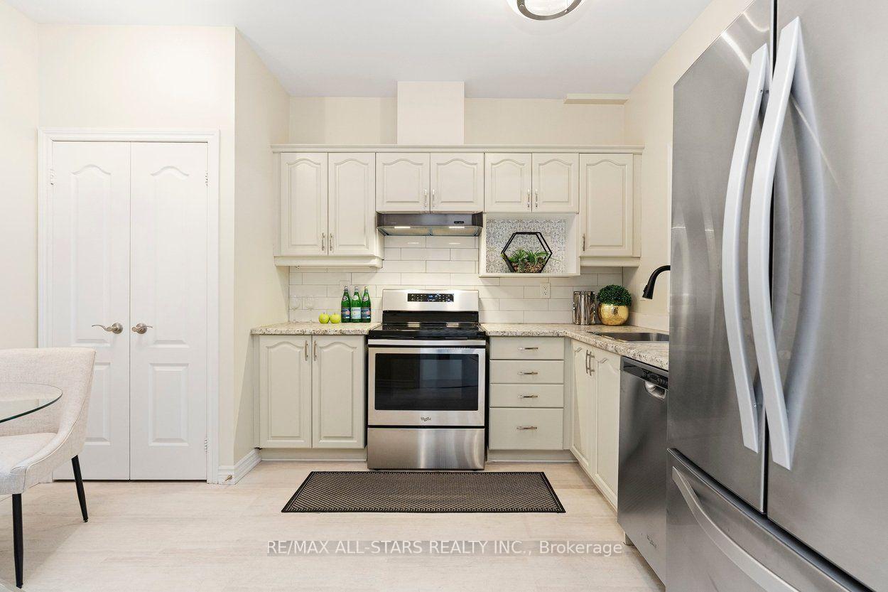 Photo 13 of 22 Sandpiper Key Way, Markham, Greensborough — HOMEH