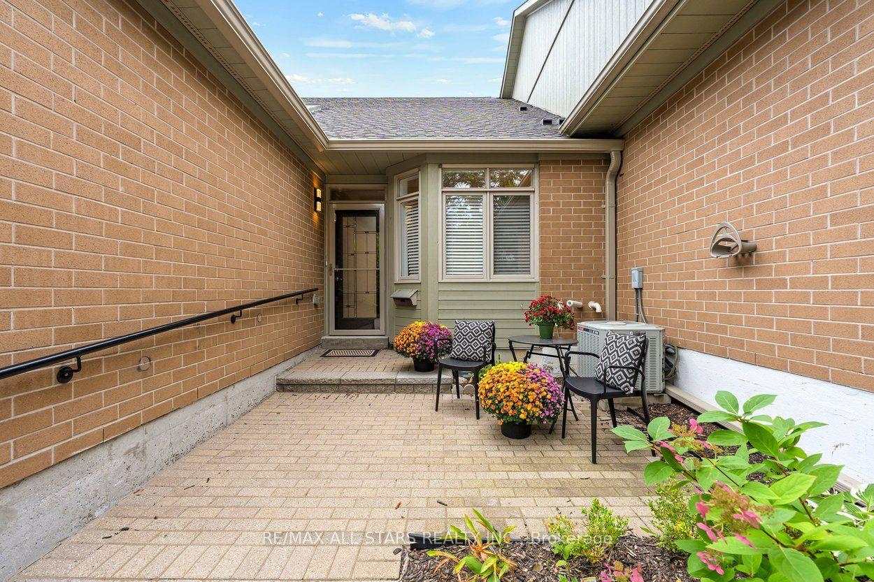 Photo 46 of 22 Sandpiper Key Way, Markham, Greensborough — HOMEH