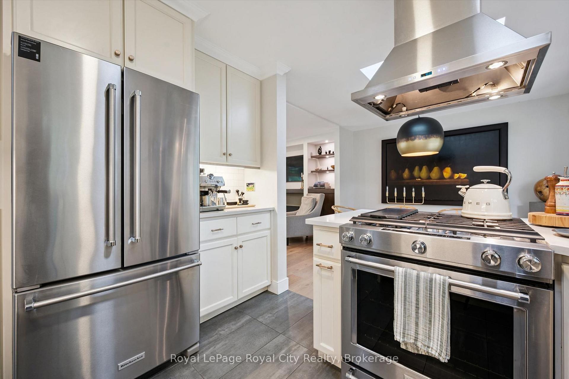 Photo 9 of 12 Westmount Road, Guelph, Exhibition Park — HOMEH