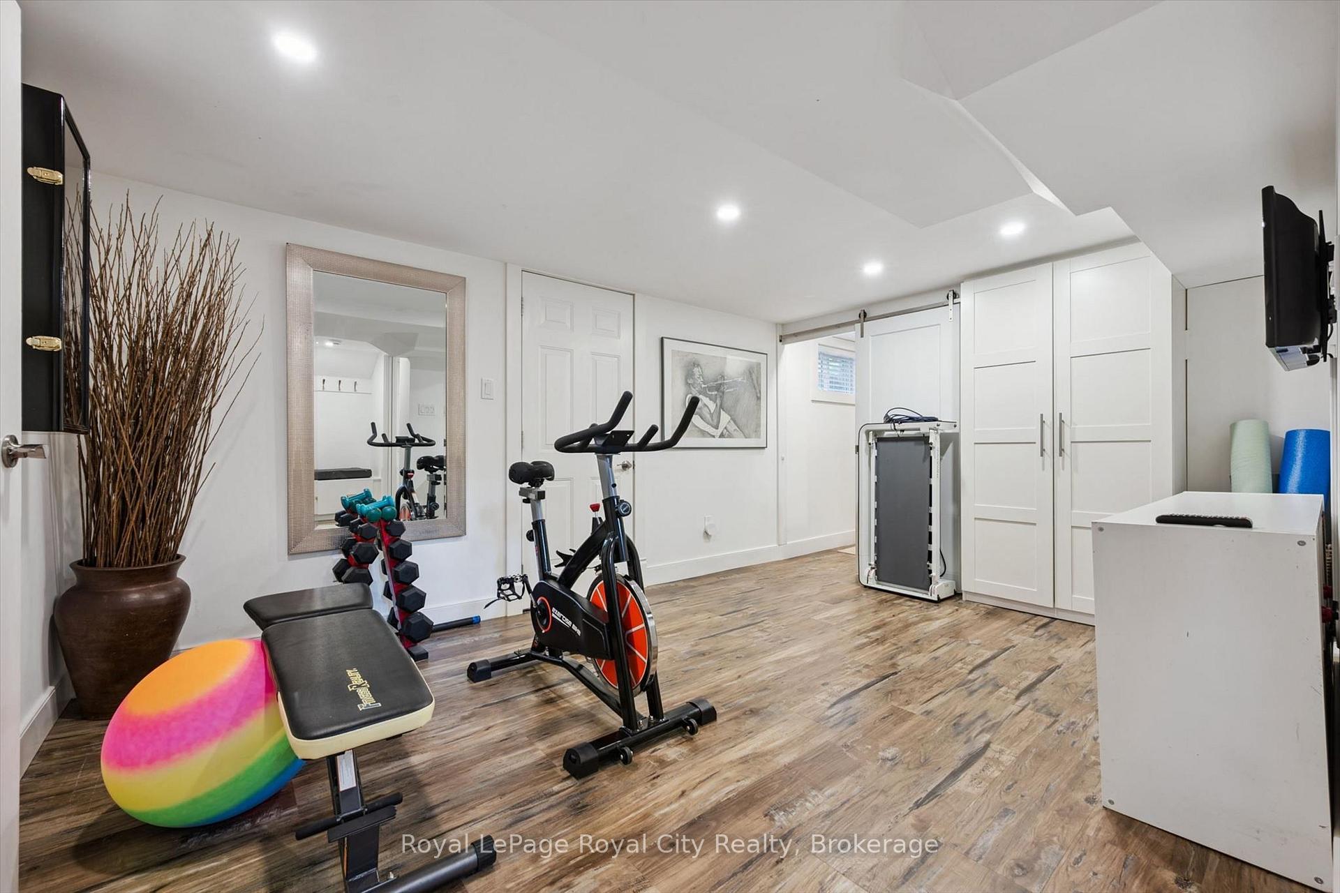 Photo 15 of 12 Westmount Road, Guelph, Exhibition Park — HOMEH