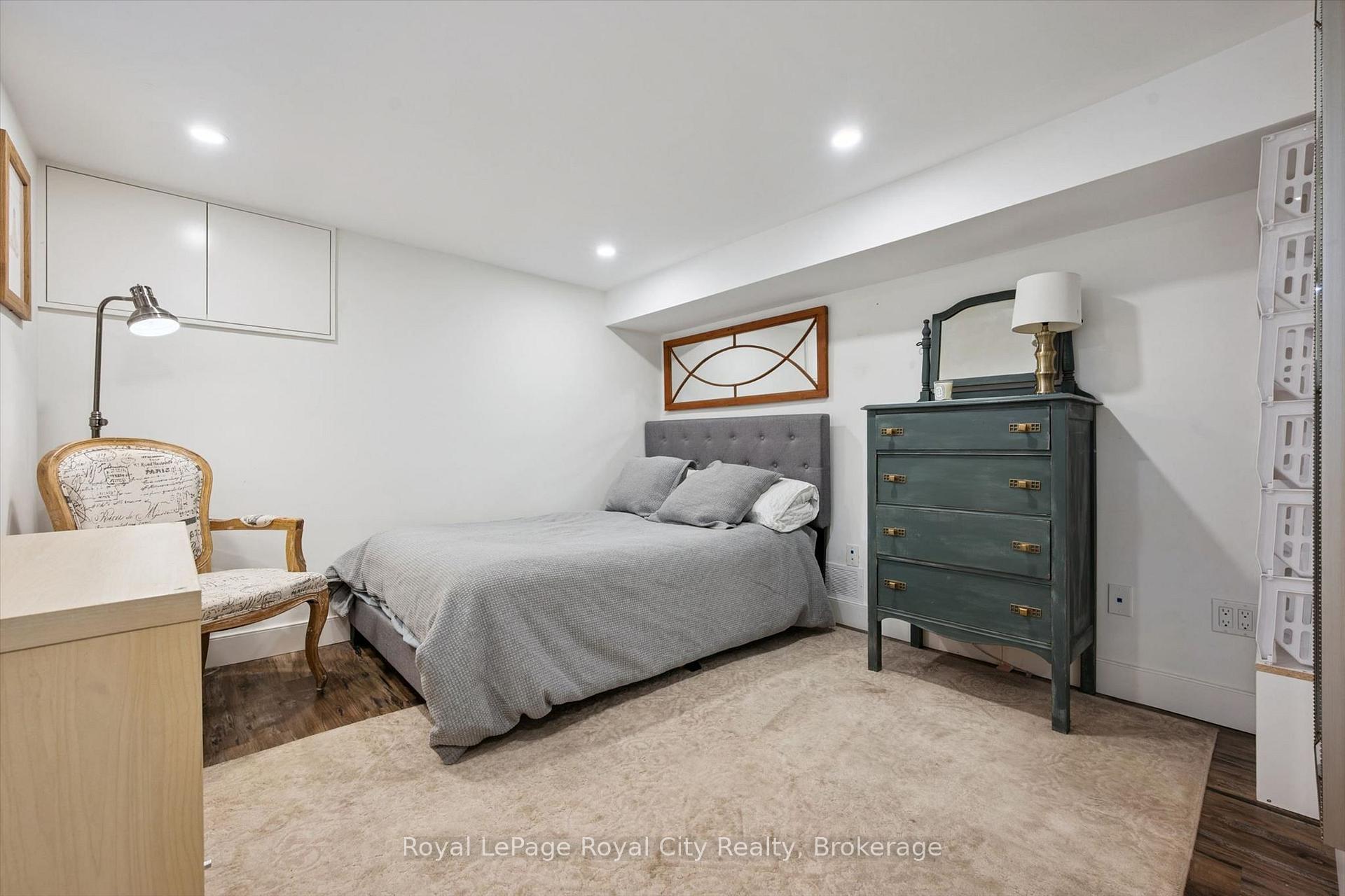 Photo 16 of 12 Westmount Road, Guelph, Exhibition Park — HOMEH