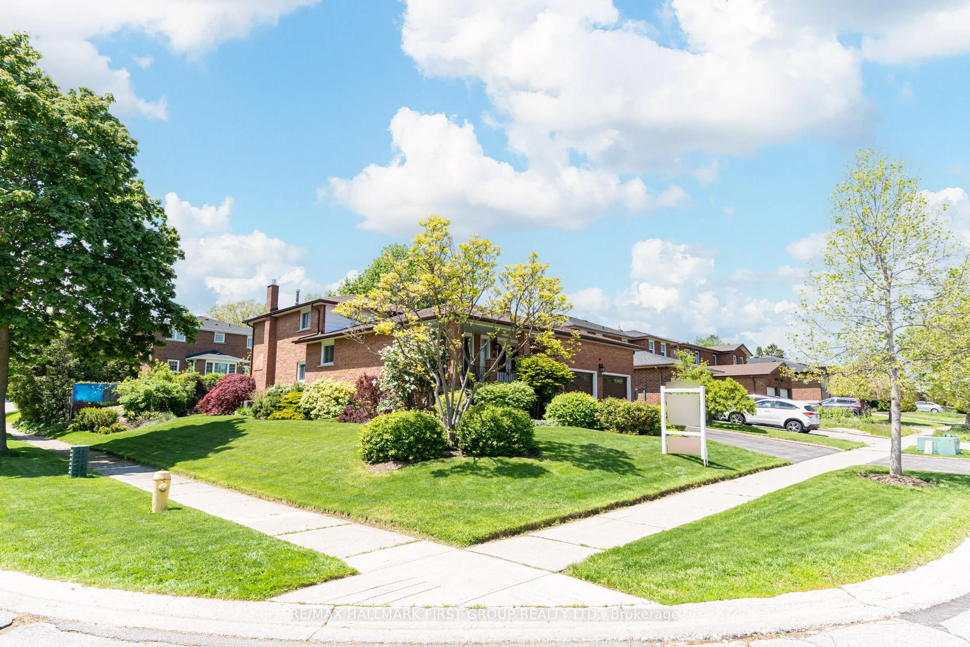 Photo 3 of 520 McLeod Crescent, Pickering, Rosebank — HOMEH