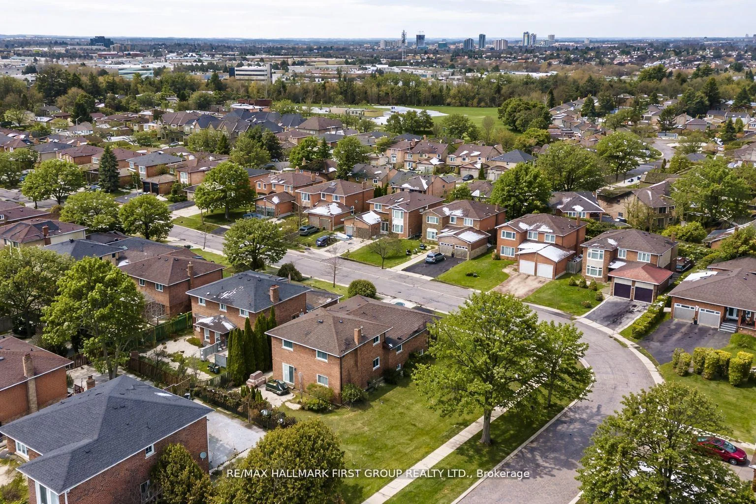 Photo 5 of 520 McLeod Crescent, Pickering, Rosebank — HOMEH