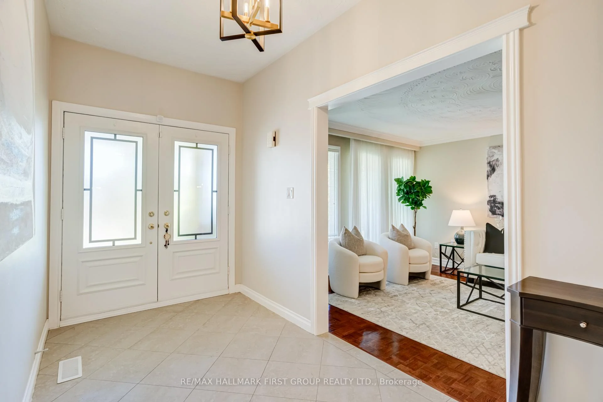 Photo 11 of 520 McLeod Crescent, Pickering, Rosebank — HOMEH