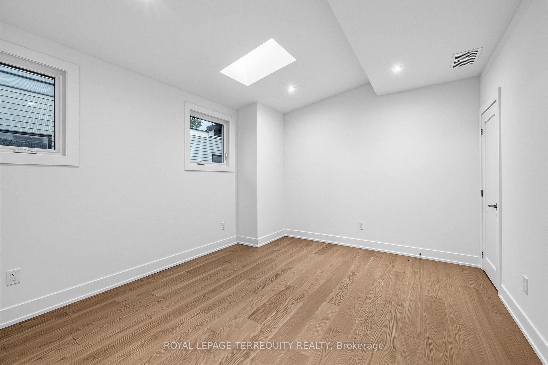 Photo 26 of 16 Fennings Street, Toronto, Trinity-Bellwoods — HOMEH