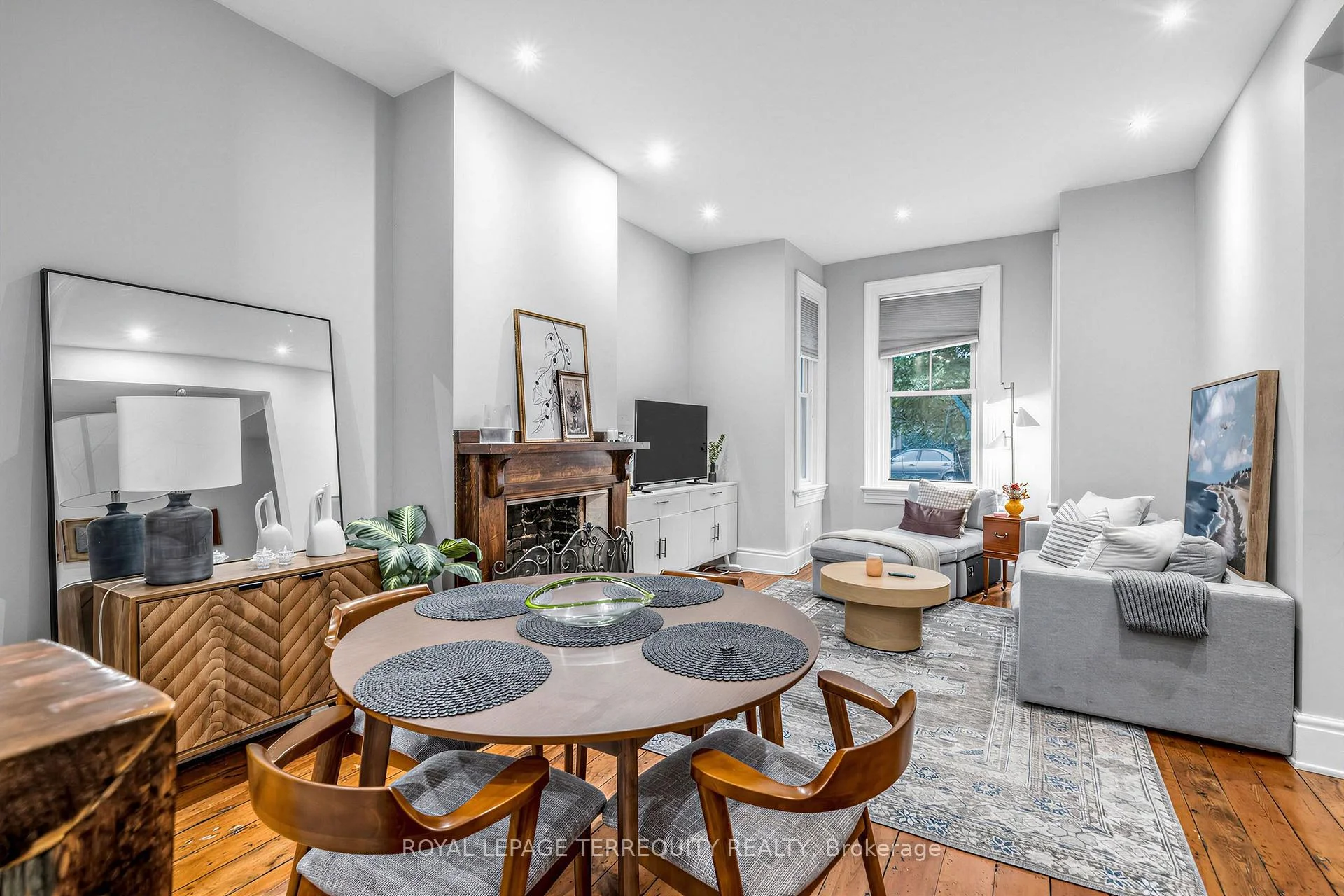 Photo 10 of 16 Fennings Street, Toronto, Trinity-Bellwoods — HOMEH
