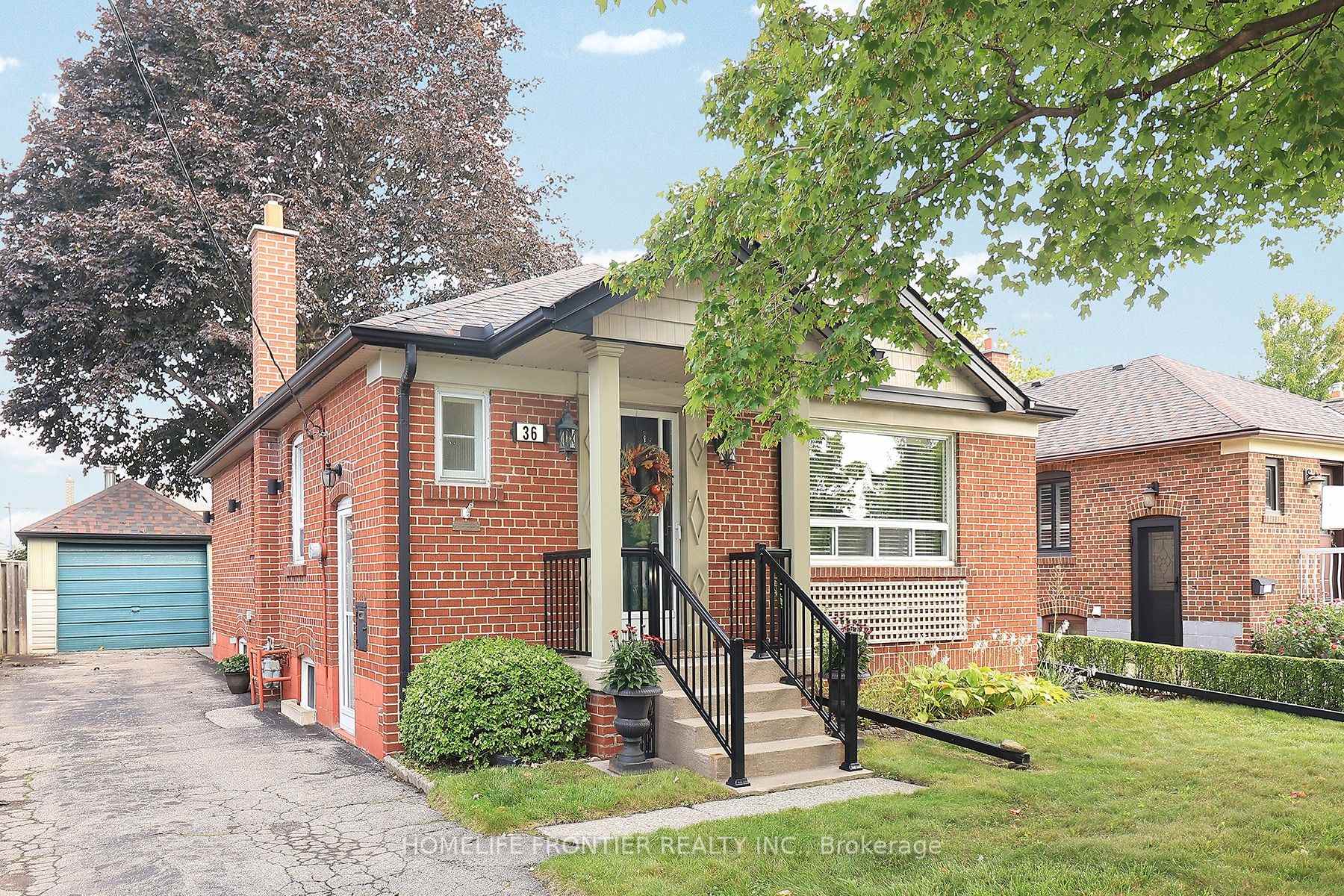 Photo 1 of 36 Silvercrest Avenue, Etobicoke, Alderwood — HOMEH